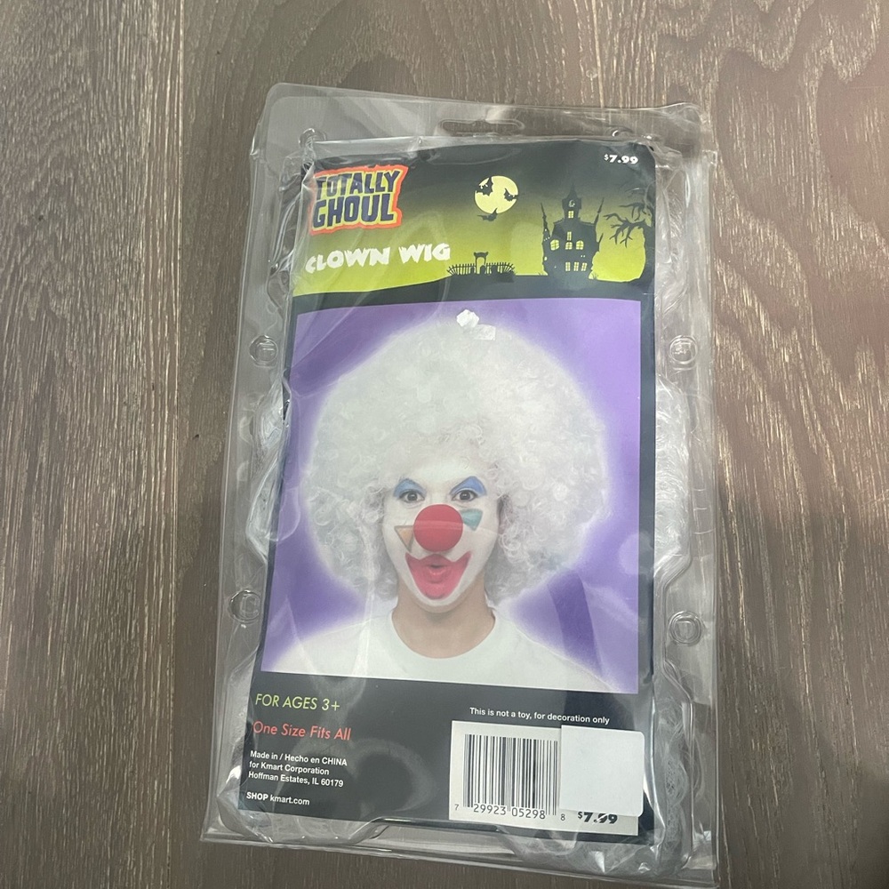 Totally ghoul clown wig. NWT